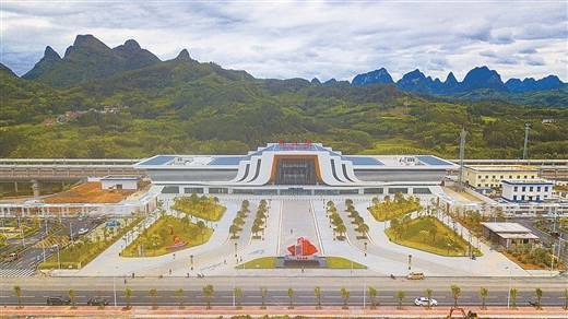 环江高铁最新动态，探秘小巷中的独特风味美食之旅