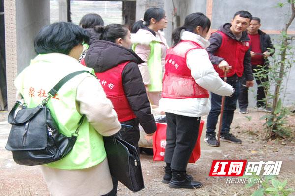 北京社工工资最新动态，温情友情背后的薪酬揭秘与故事分享
