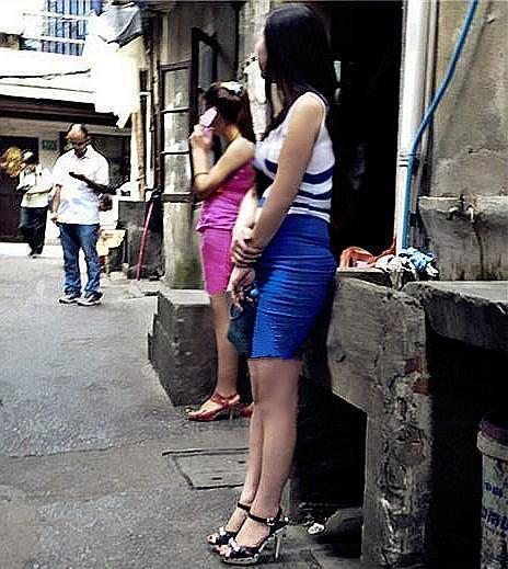坏坏美眉论坛最新地址揭秘与小巷特色小店探秘