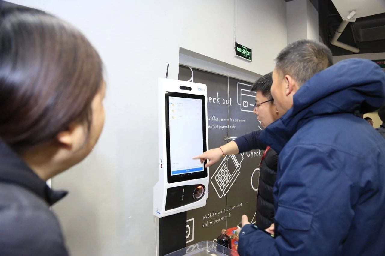 科技重塑生活，最新换卡体验智能时代新纪元